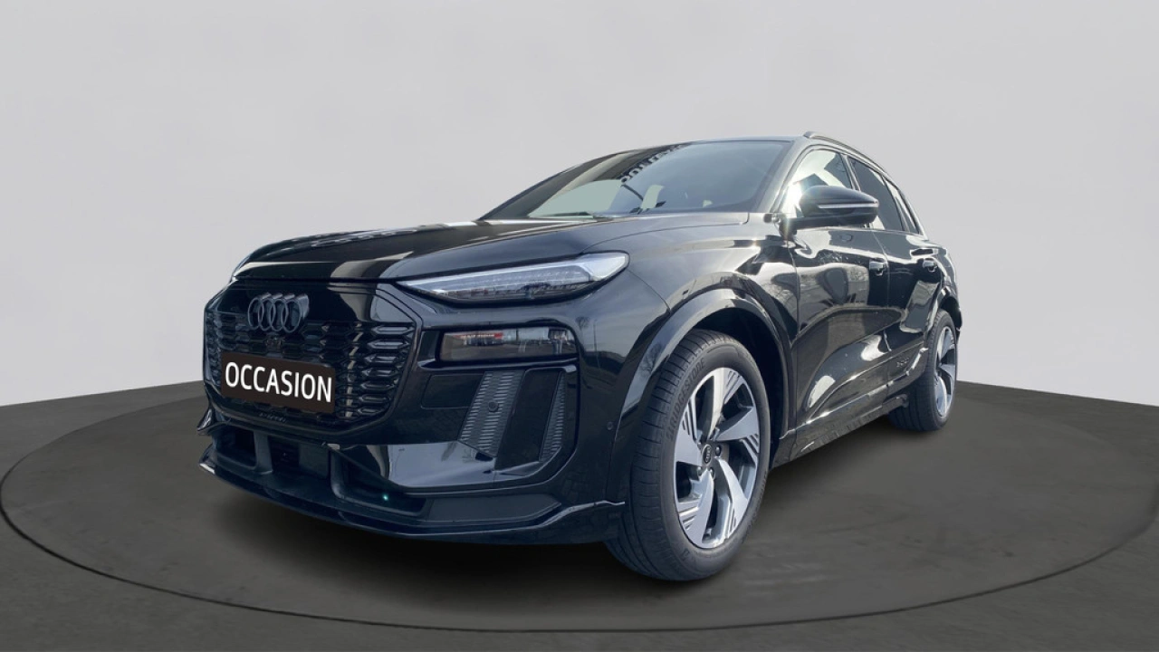 Audi Q6 e-tron Advanced edition performance 306pk 100 kWh / Tech Pro / Comf. Pro / 21