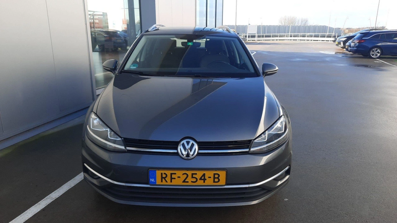 Volkswagen GOLF Variant 1.5 TSI Automaat Highline Executive | Navi | Panoramadak