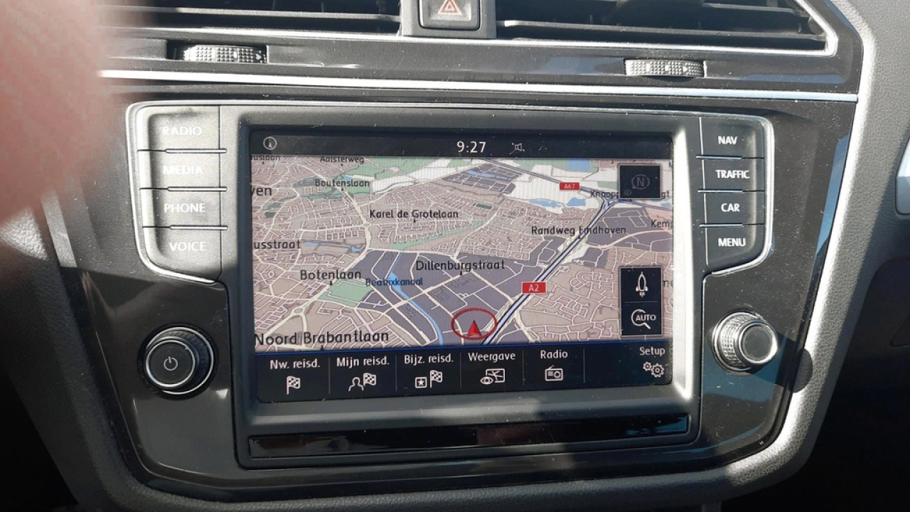 Volkswagen Tiguan 1.4 125pk TSI Comfortline Business | Navi | Clima | PDC | Cruise | Apple carplay