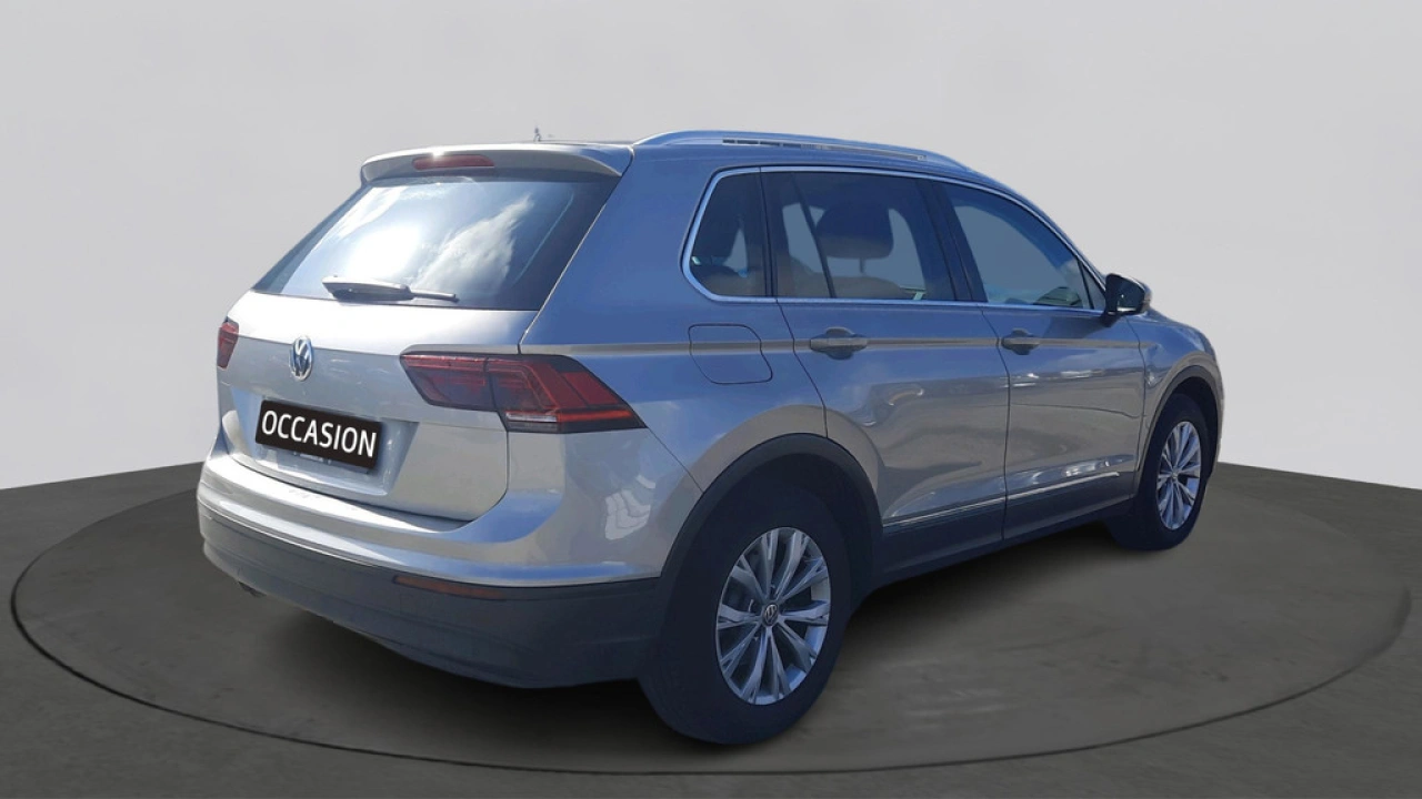 Volkswagen Tiguan 1.4 125pk TSI Comfortline Business | Navi | Clima | PDC | Cruise | Apple carplay