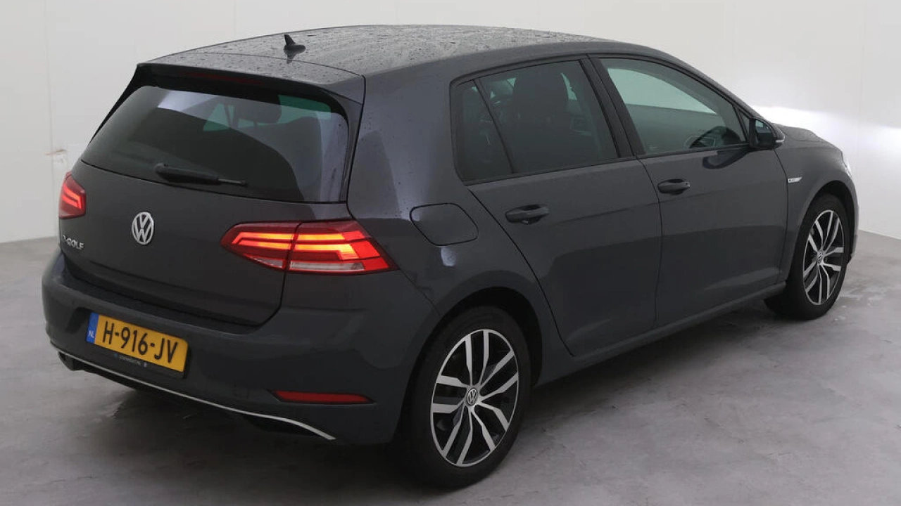 Volkswagen e-Golf 36kWh E-DITION 136pk Navi Clima