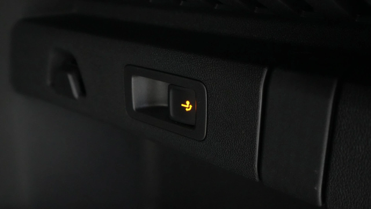 Škoda Elroq Camera HuD Canton Stoelverwarming v+a Memory Seat Trekhaak