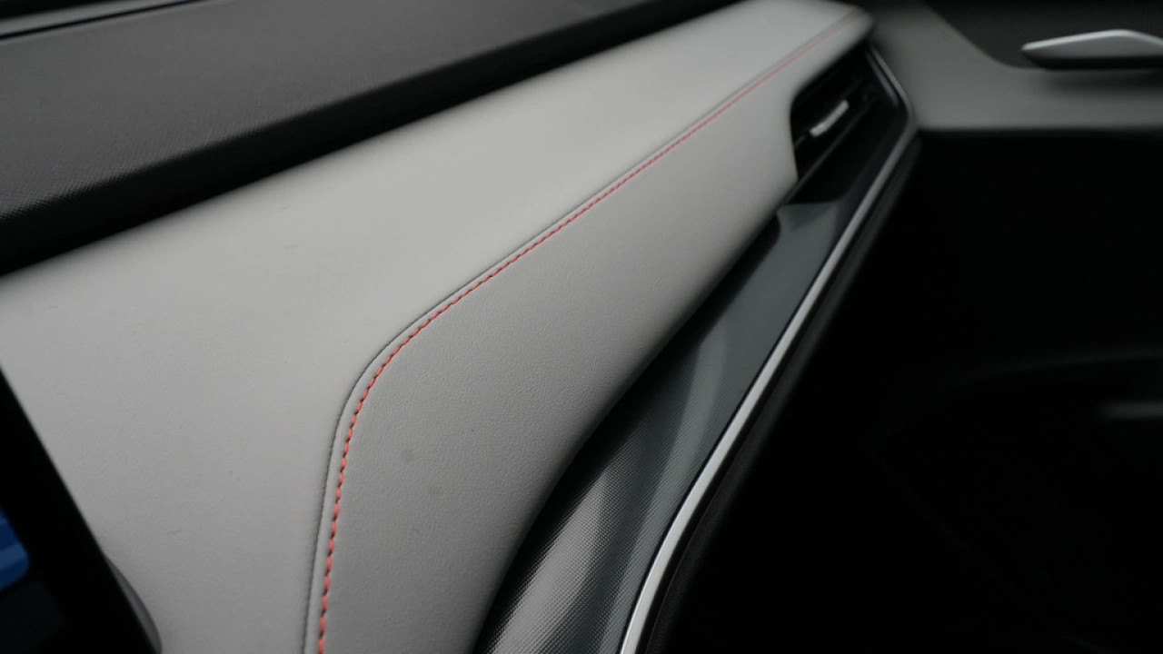 Škoda Elroq Camera HuD Canton Stoelverwarming v+a Memory Seat Trekhaak
