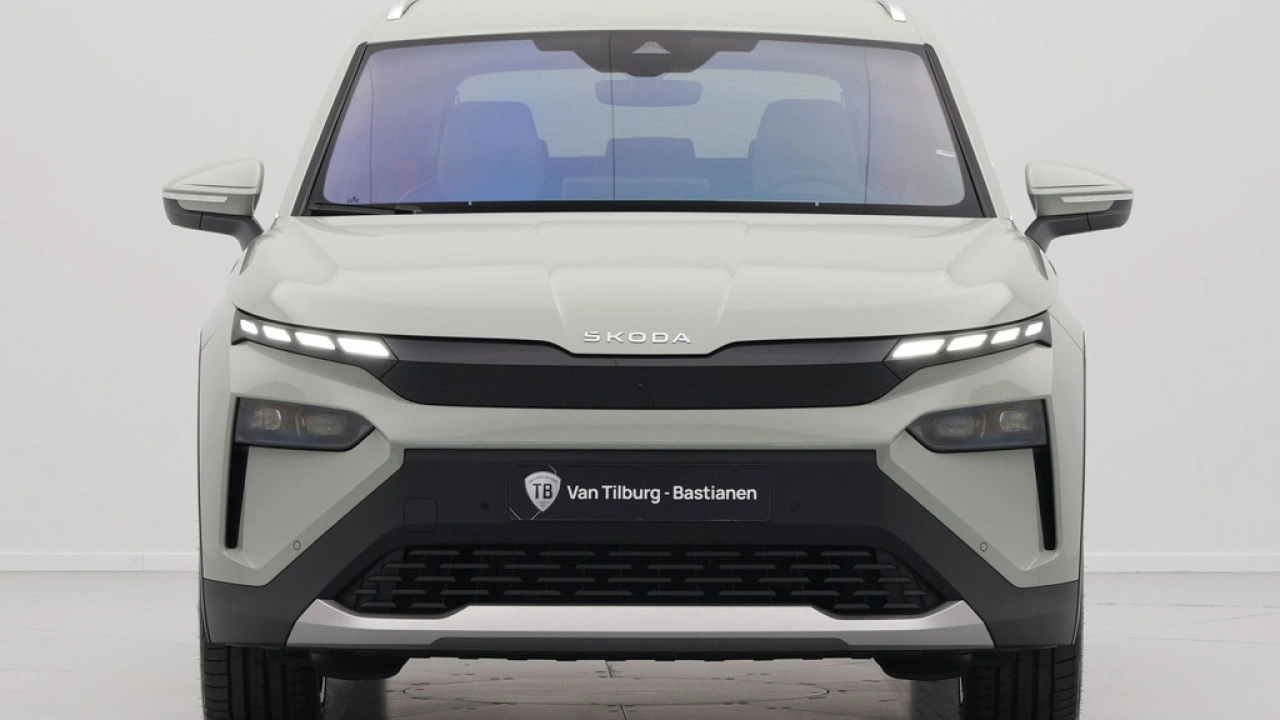 Škoda Elroq Camera HuD Canton Stoelverwarming v+a Memory Seat Trekhaak