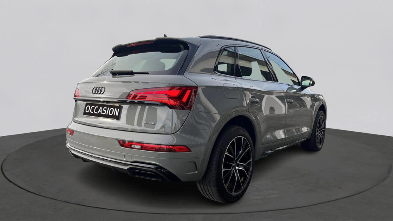 Audi Q5 50 TFSIe 299pk PHEV S Edition / Panoramadak / Black Pakket / Matrix LED