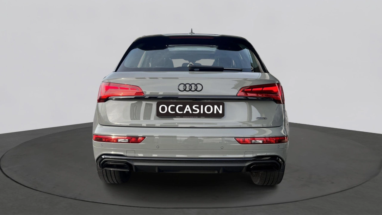 Audi Q5 50 TFSIe 299pk PHEV S Edition / Panoramadak / Black Pakket / Matrix LED