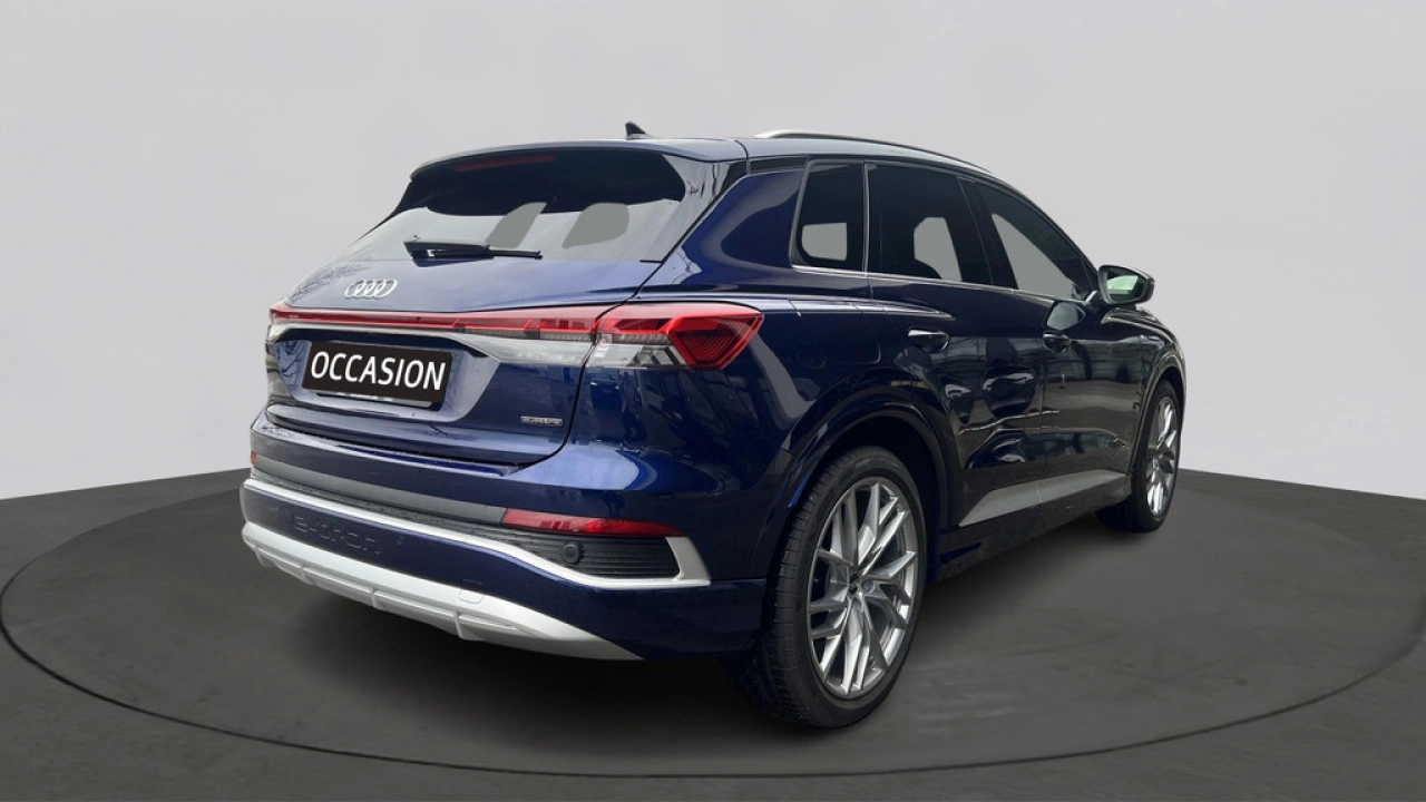 Audi Q4 e-tron 45 quattro 286pk S Edition 82 kWh / Adaptive Cruise / Martix LED / Stoelverwarming