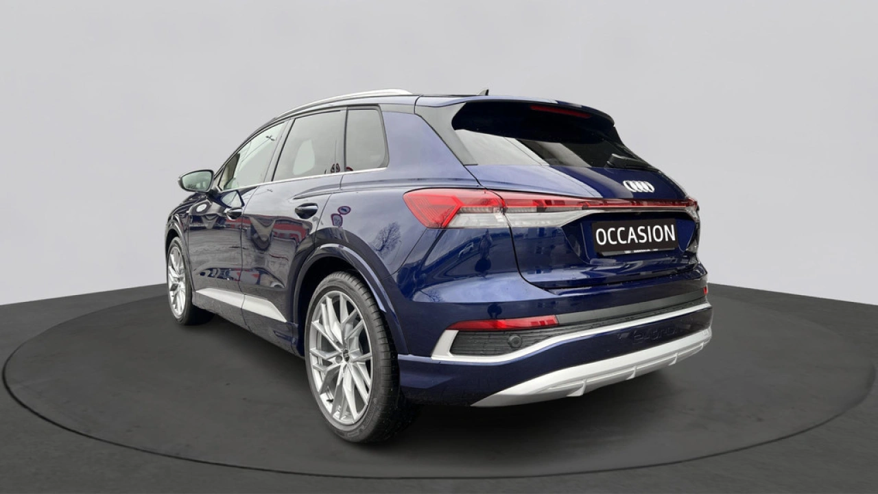 Audi Q4 e-tron 45 quattro 286pk S Edition 82 kWh / Adaptive Cruise / Martix LED / Stoelverwarming