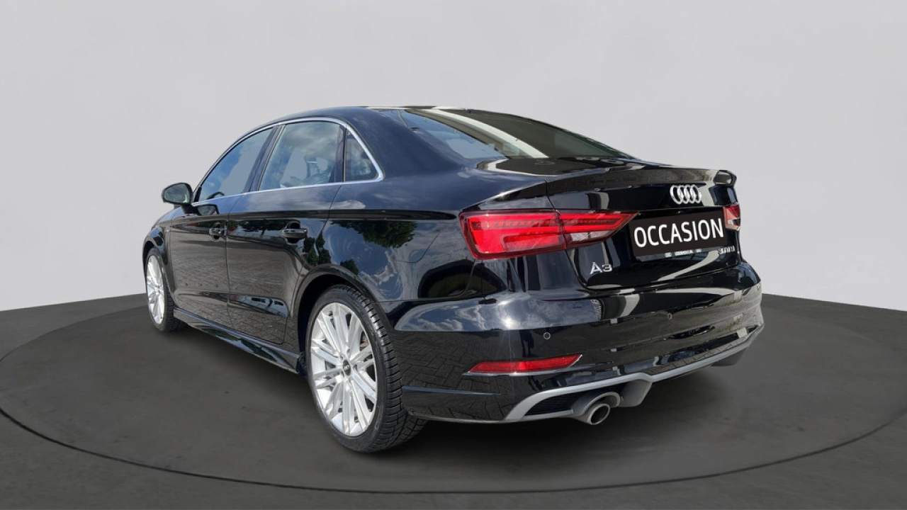 Audi A3 Limousine 30 TFSI 116pk Automaat Sport S Line Edition