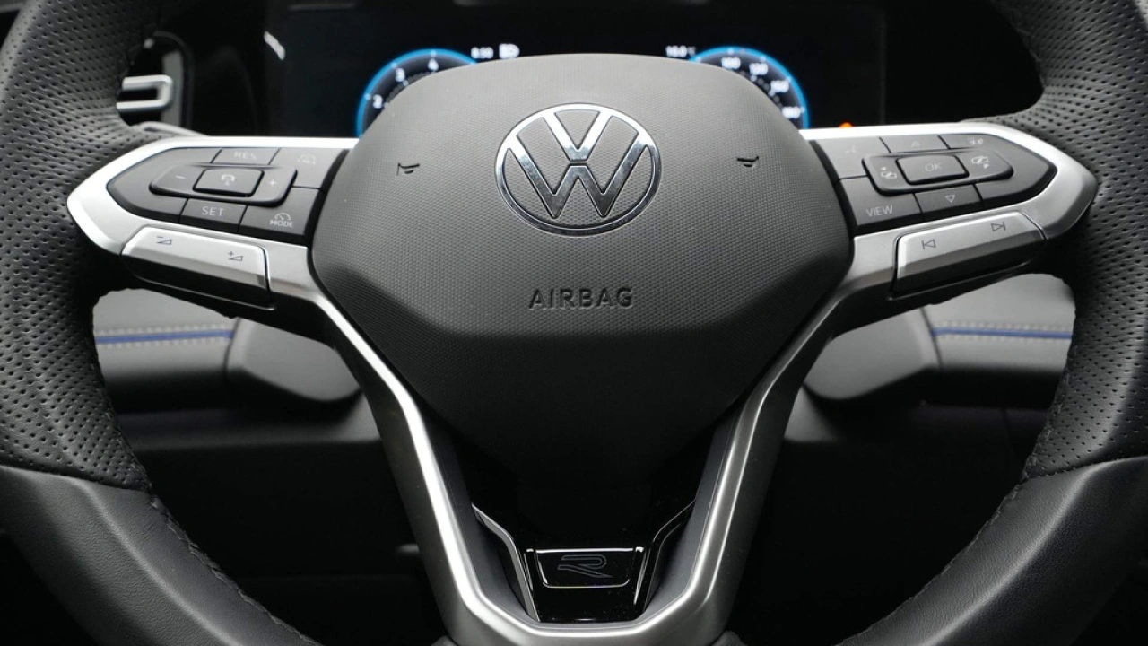Volkswagen Tiguan 1.5 eTSI R Line Business