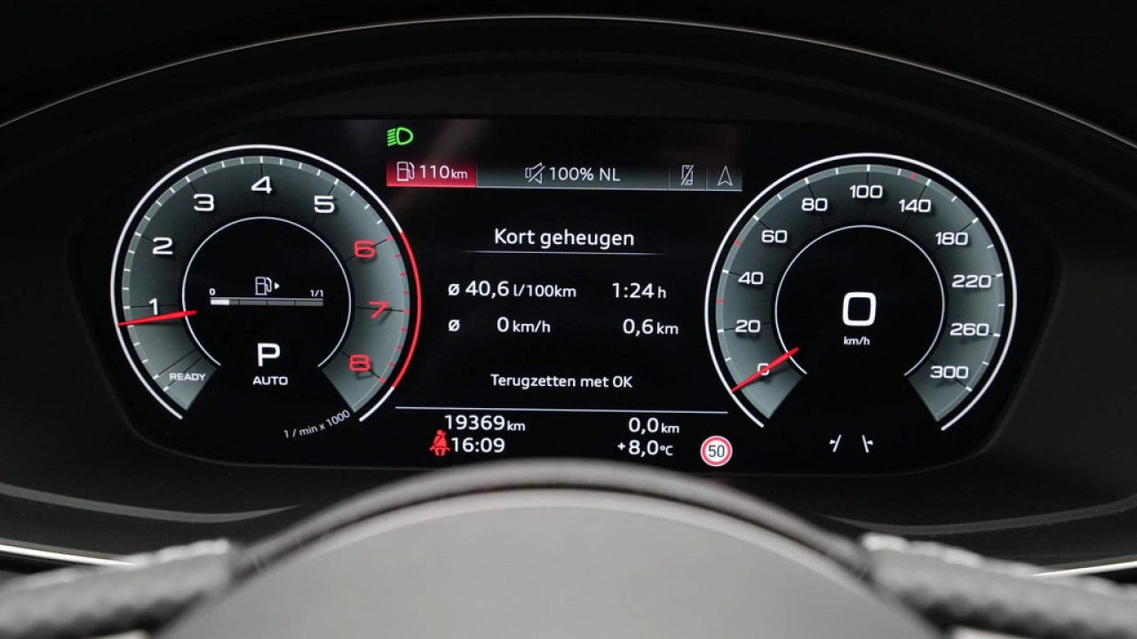 Audi A4 Avant 35 TFSI 110 kW/150 pk S-Tronic S line edition Competition