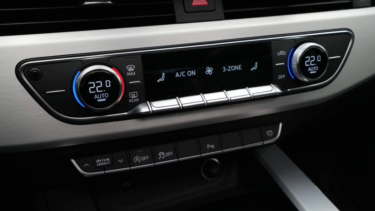 Audi A4 Avant 35 TFSI 110 kW/150 pk S-Tronic S line edition Competition