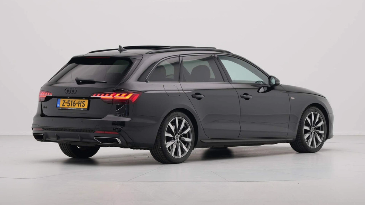 Audi A4 Avant 35 TFSI 110 kW/150 pk S-Tronic S line edition Competition