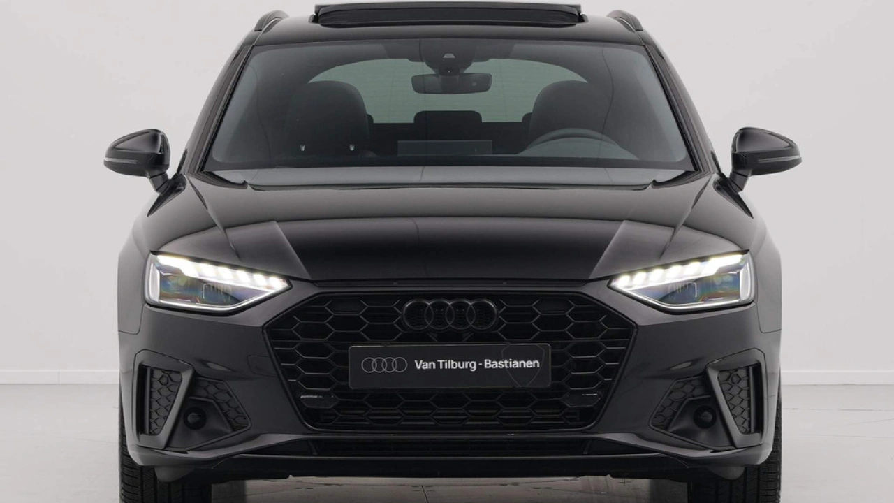 Audi A4 Avant 35 TFSI 110 kW/150 pk S-Tronic S line edition Competition