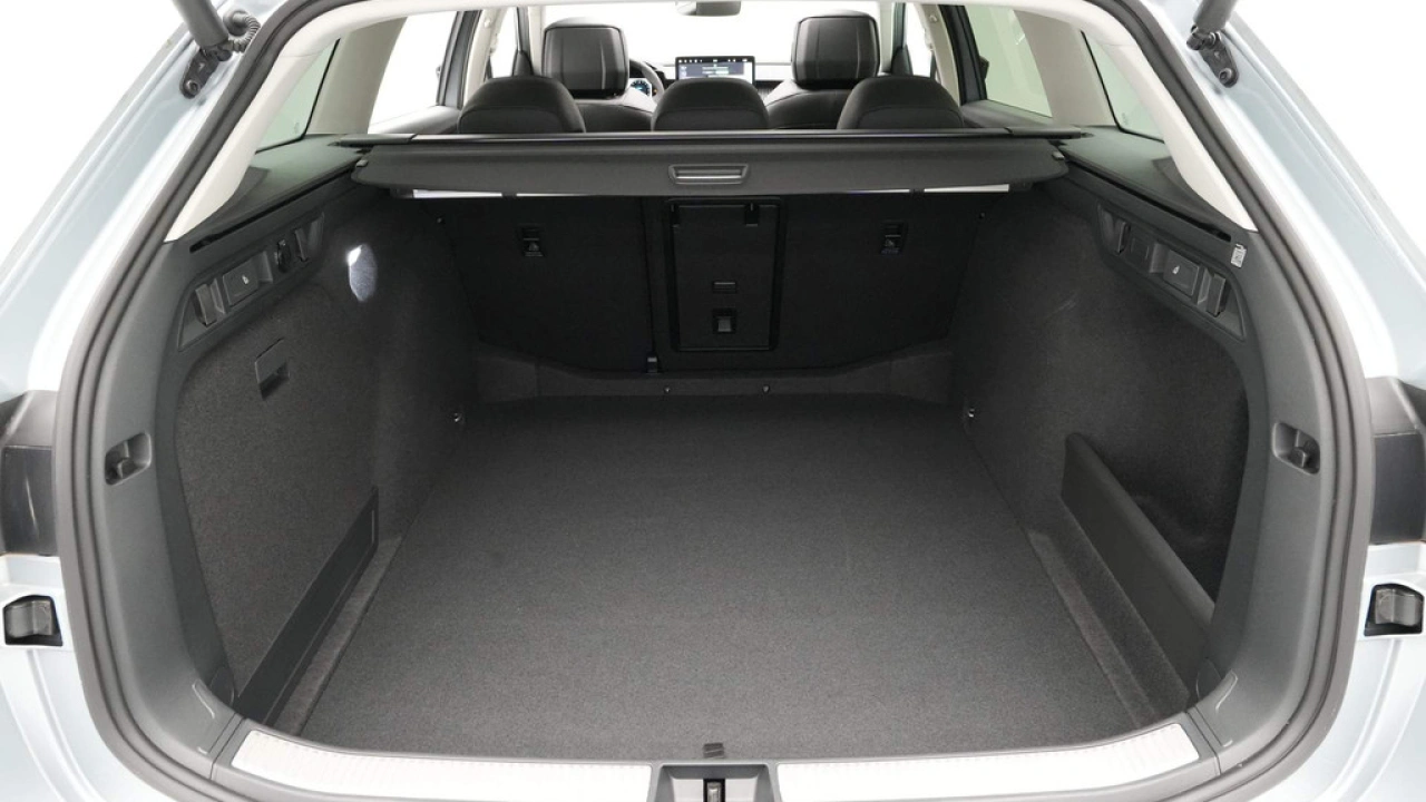 Škoda Superb Combi 1.5 TSI MHEV Business Edition