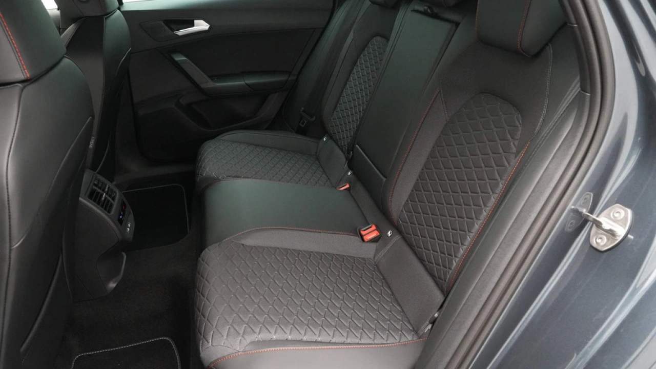 SEAT Leon 1.4 TSI eHybrid PHEV FR Business Intense