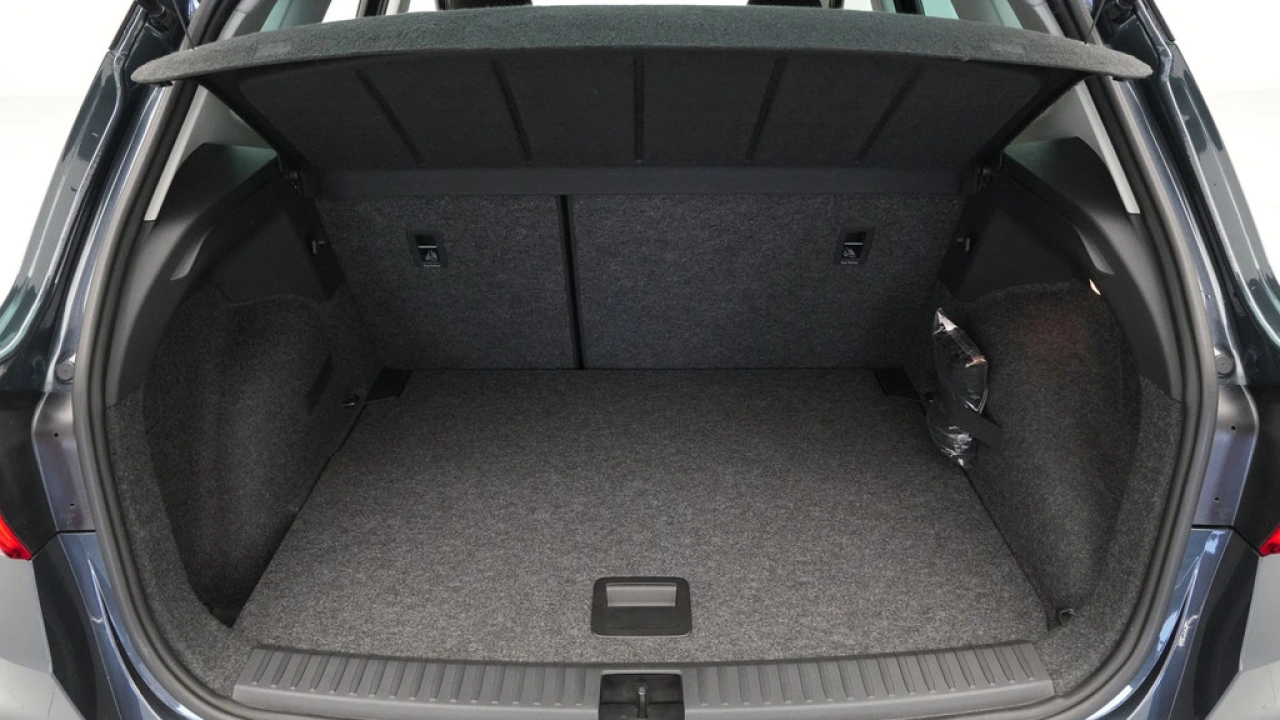 SEAT Arona 1.0 EcoTSI Style Business Connect hand.