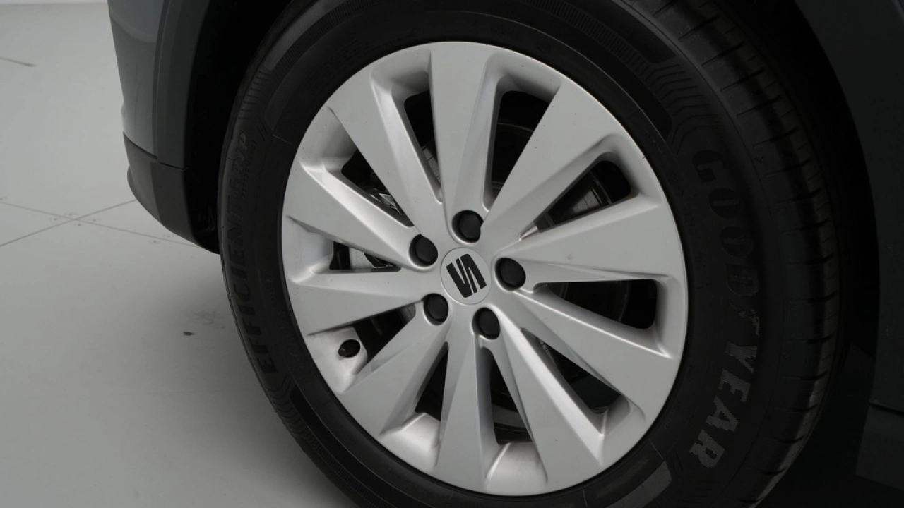 SEAT Arona 1.0 EcoTSI Style Business Connect hand.