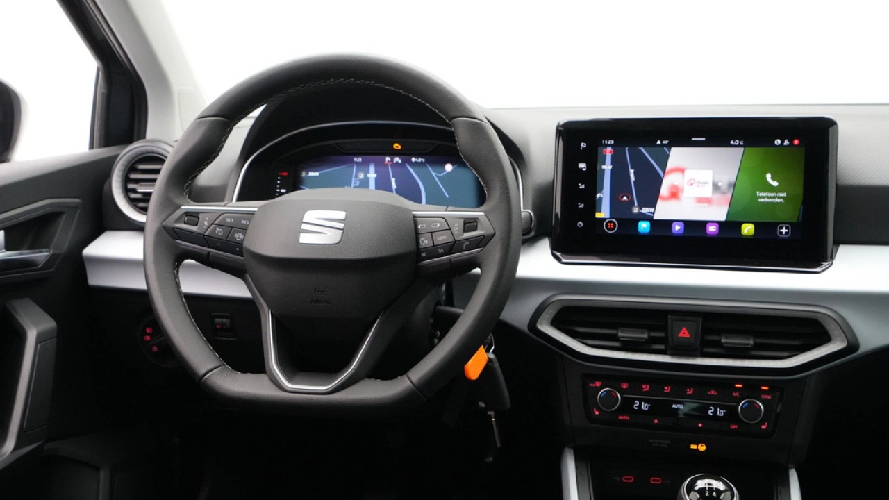 SEAT Arona 1.0 EcoTSI Style Business Connect hand.