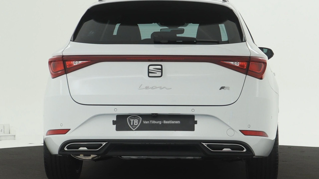 SEAT Leon Sportstourer 1.5 eTSI FR Business Intense