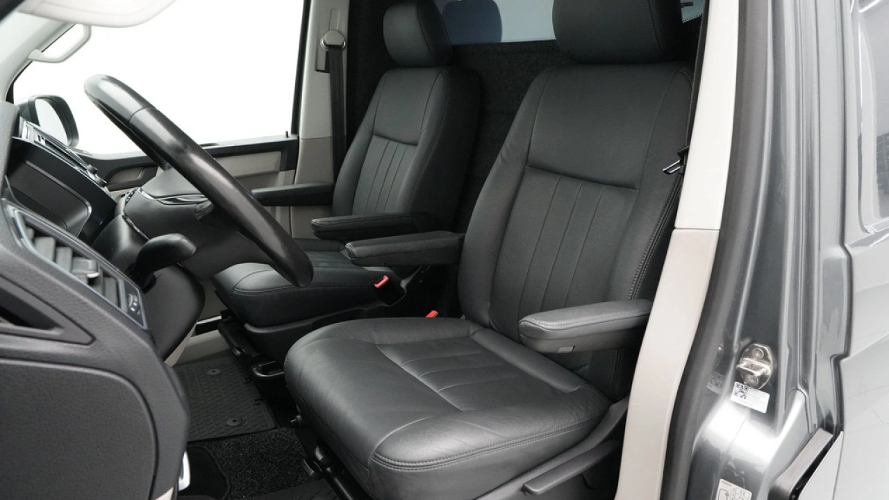 VW Bedrijfswagens Transporter 2.0 TDI 204pk DSG L1H1 Highline