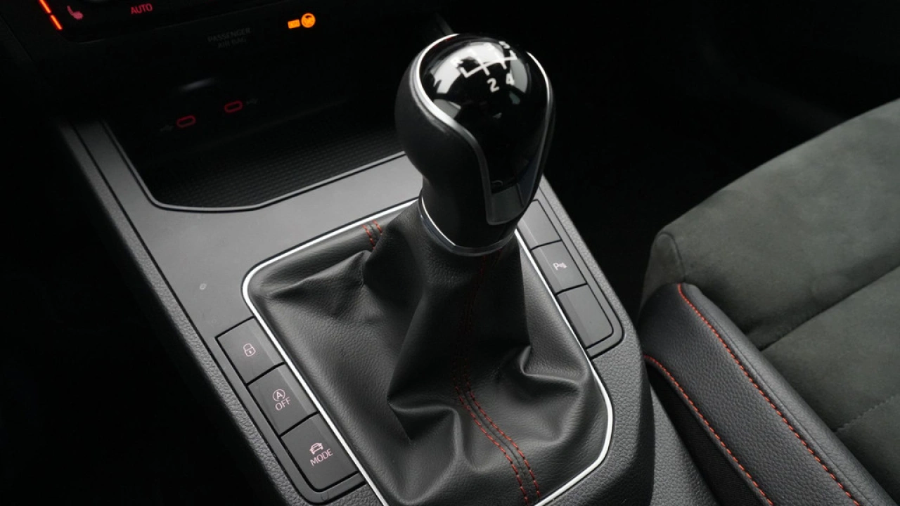 SEAT Ibiza 1.0 EcoTSI 95pk FR Business Connect