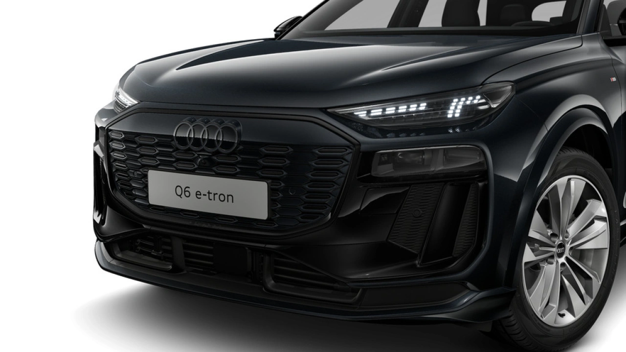 Audi Q6 e-tron performance 306 1AT S Edition