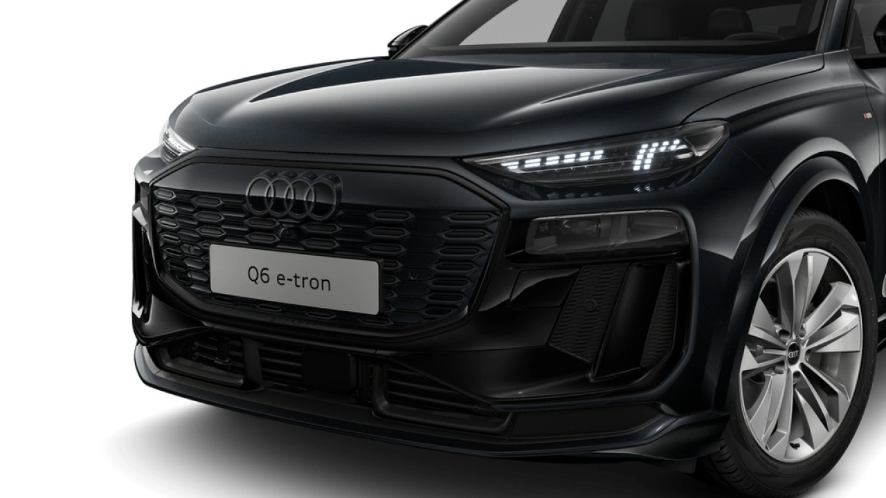 Audi Q6 Sportback e-tron performance 306 1AT S edition