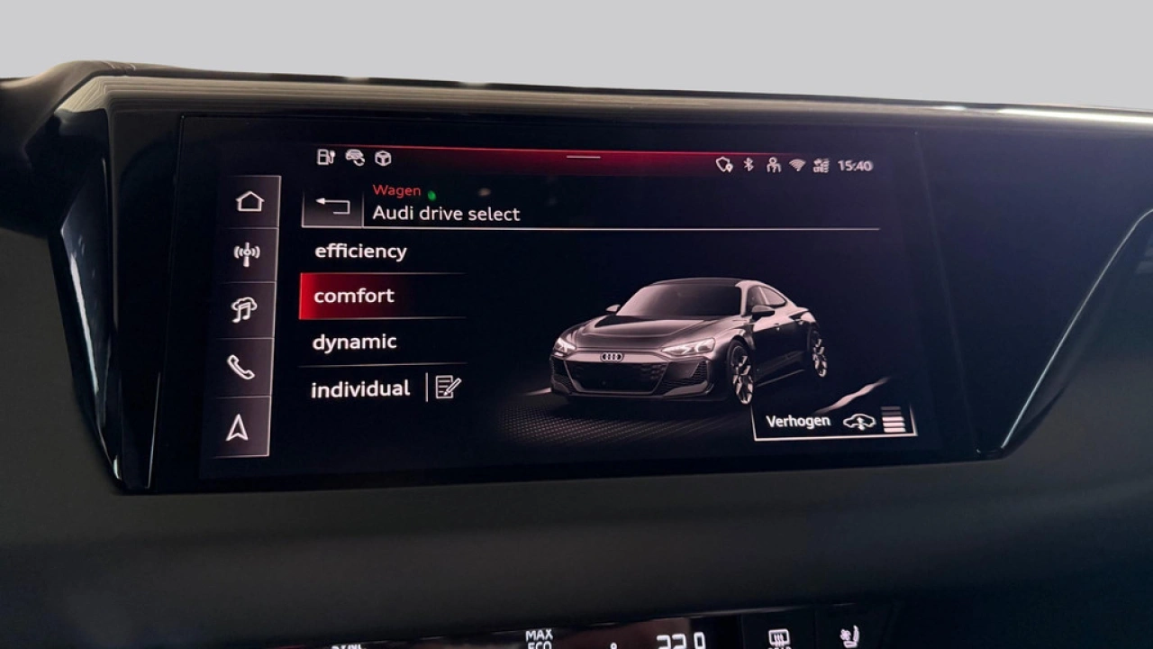 Audi e-tron GT QUATTRO S e-tron GT 97kWh 592 2AT