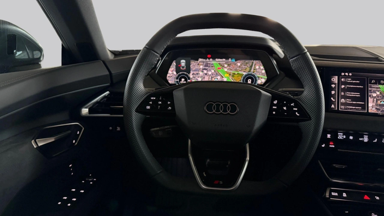 Audi e-tron GT QUATTRO S e-tron GT 97kWh 592 2AT