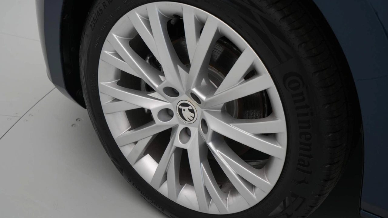 Škoda Superb Combi 1.5 TSI ACT Business Edition Plus