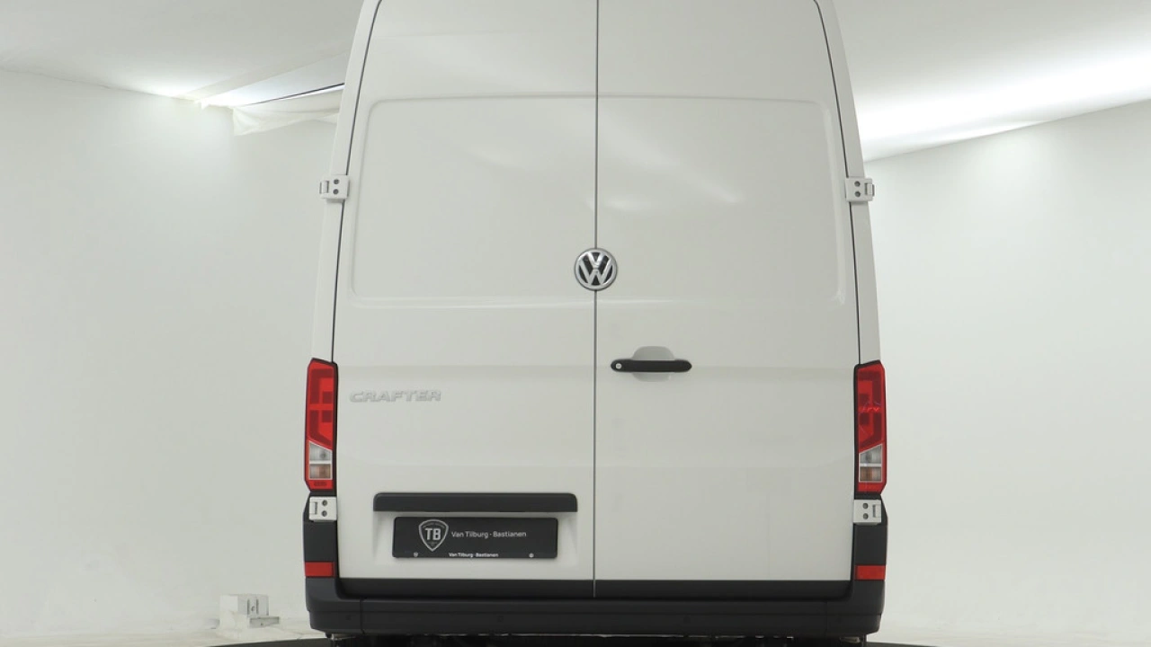 VW Bedrijfswagens Crafter 2.0 TDI 103kW 140PK GVW 3.5T L3H3 WB 3640mm Highline AUT