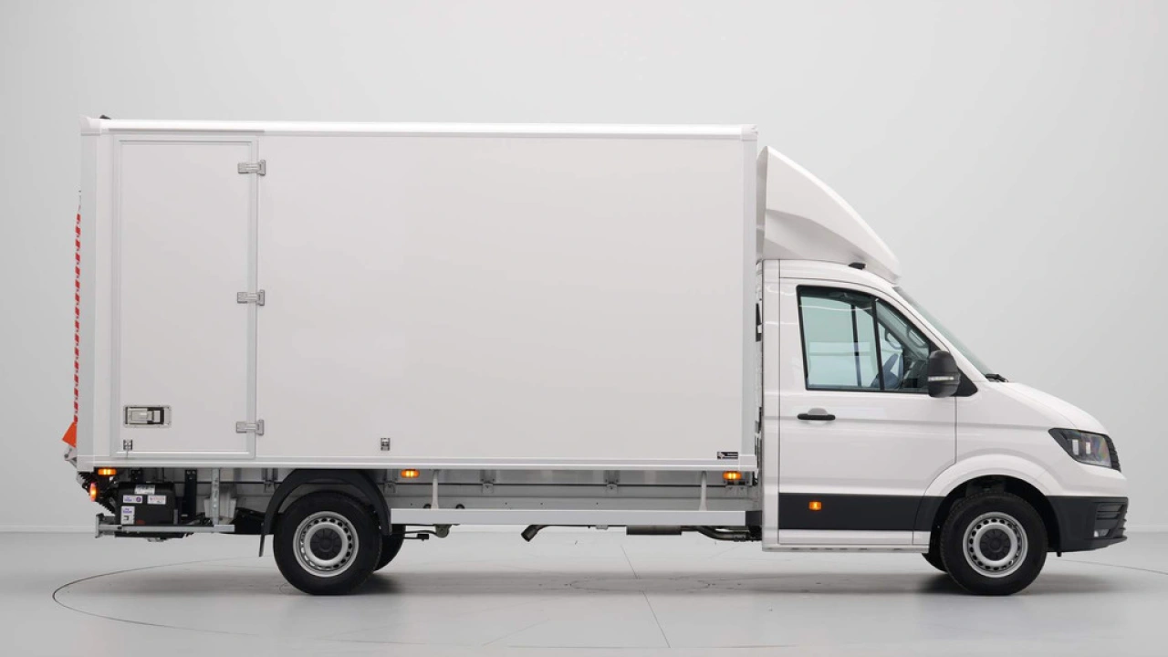 VW Bedrijfswagens Crafter 2.0 TDI 130kW 177PK GVW 3.5T L4 Highline Bakwagen AUT