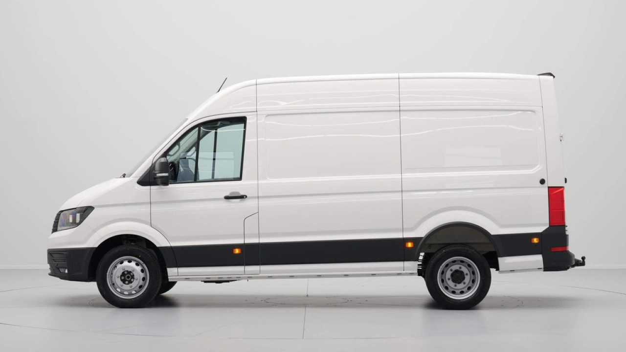 VW Bedrijfswagens Crafter 2.0 TDI 120kW 164PK GVW 5.0T L3H3 DL Highline EURO VI RWD
