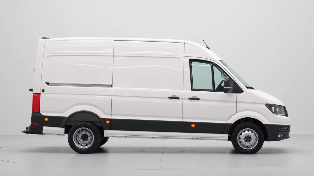 VW Bedrijfswagens Crafter 2.0 TDI 120kW 164PK GVW 5.0T L3H3 DL Highline EURO VI RWD
