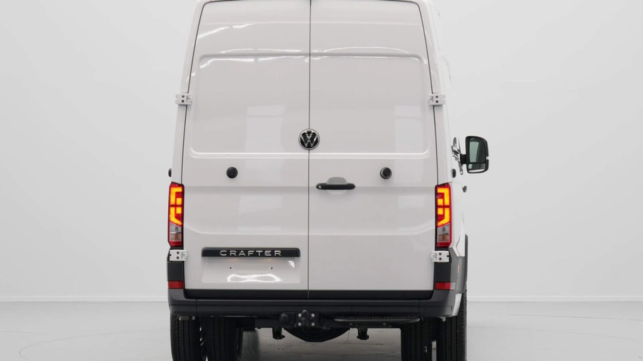 VW Bedrijfswagens Crafter 2.0 TDI 120kW 164PK GVW 5.0T L3H3 DL Highline EURO VI RWD