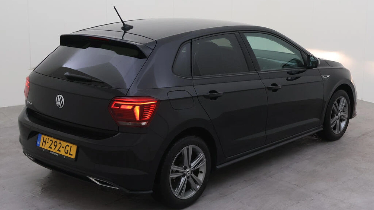 Volkswagen Polo 1.0 TSI Automaat Highline Business R | Binnenkort beschikbaar