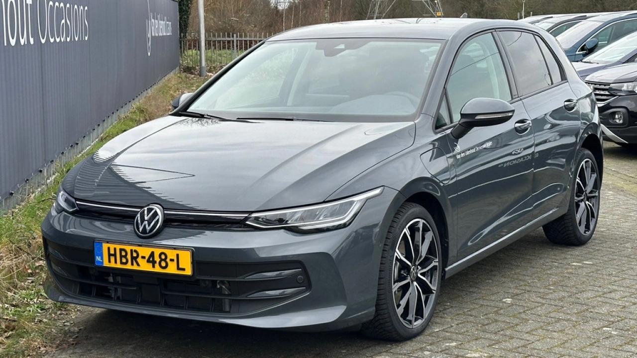 Volkswagen Golf 1.5 eHybrid 204pk DSG Life Edition Carplay