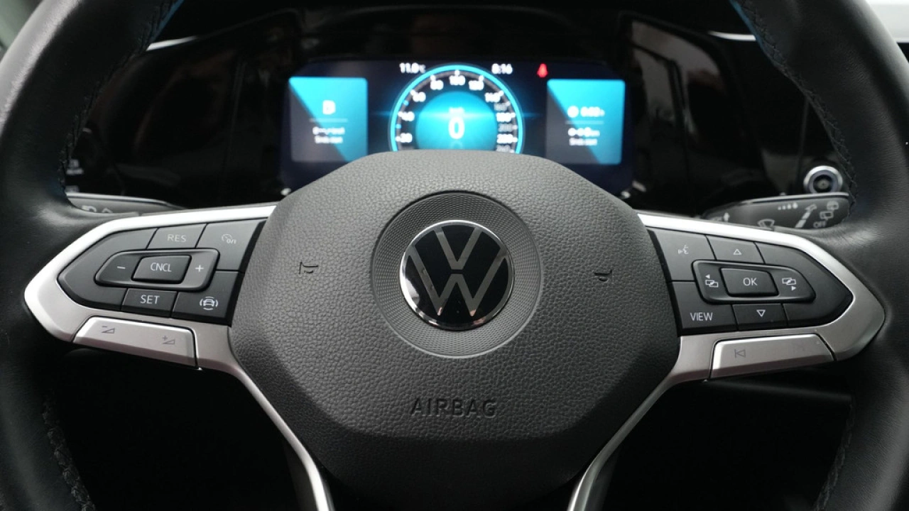 Volkswagen Golf 1.0 TSI