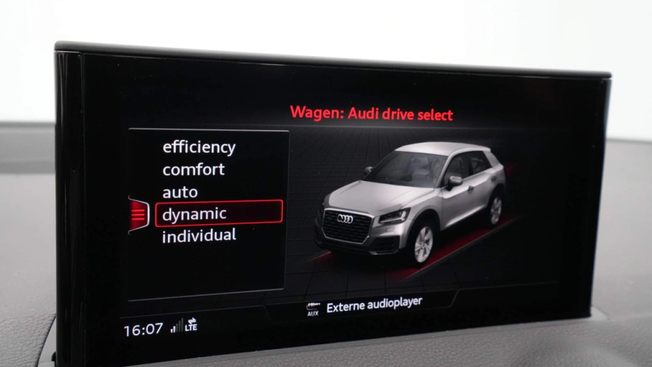 Audi Q2 35 TFSI S Edition