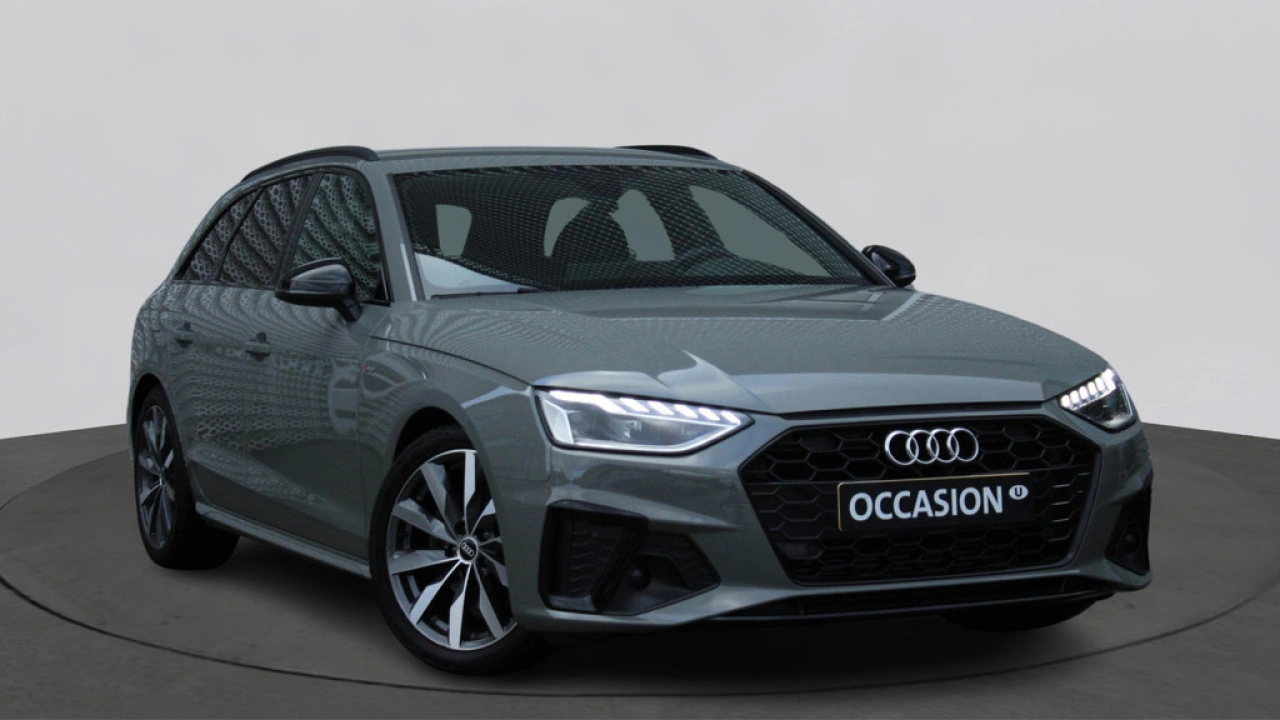 Audi A4 Avant 35 TFSI 150pk S edition Competition / Optiekpakketzwart / Dealer onderhouden