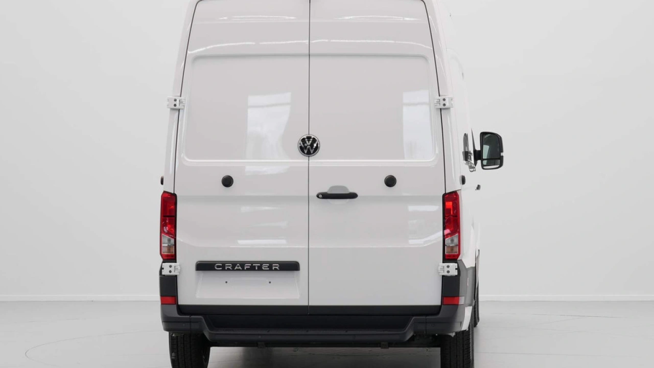 VW Bedrijfswagens Crafter 2.0 TDI 103kW 140PK GVW 3.5T WB 4490mm L4H3 Trendline