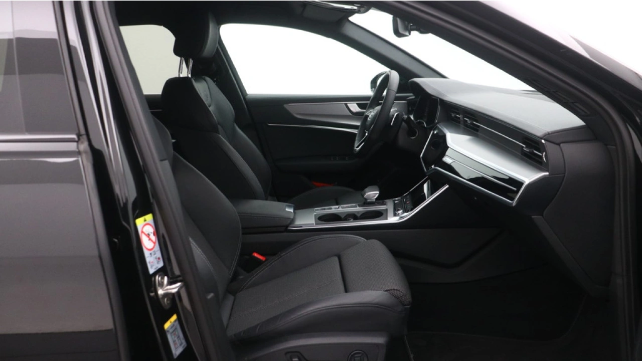 Audi A6 Avant 40 TFSI S edition Competition | Camera | Zwart optiek | Carplay |