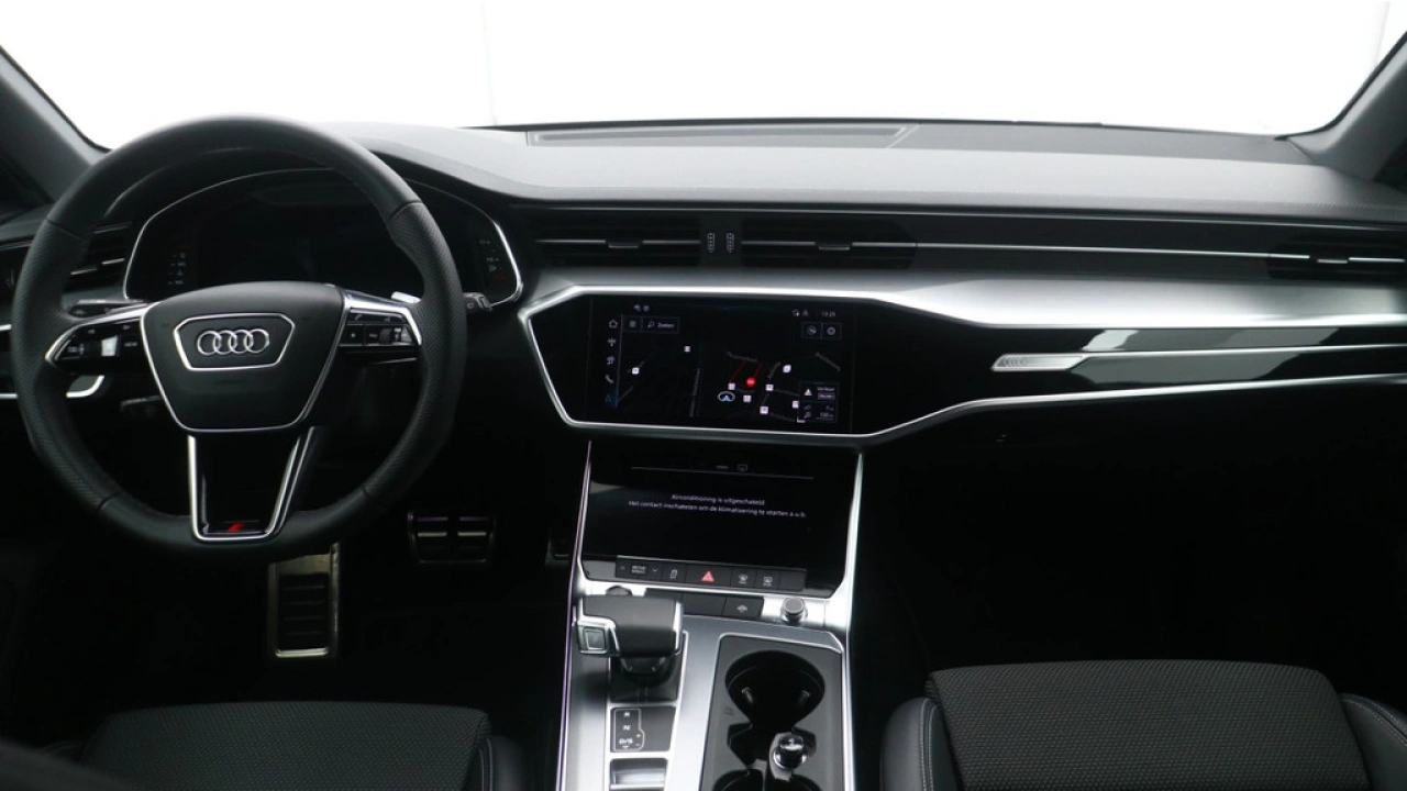 Audi A6 Avant 40 TFSI S edition Competition | Camera | Zwart optiek | Carplay |