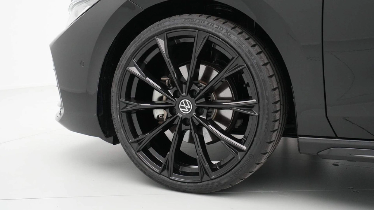 Volkswagen Passat Variant 1.5 eTSI 150pk DSG R Line BlackStyle