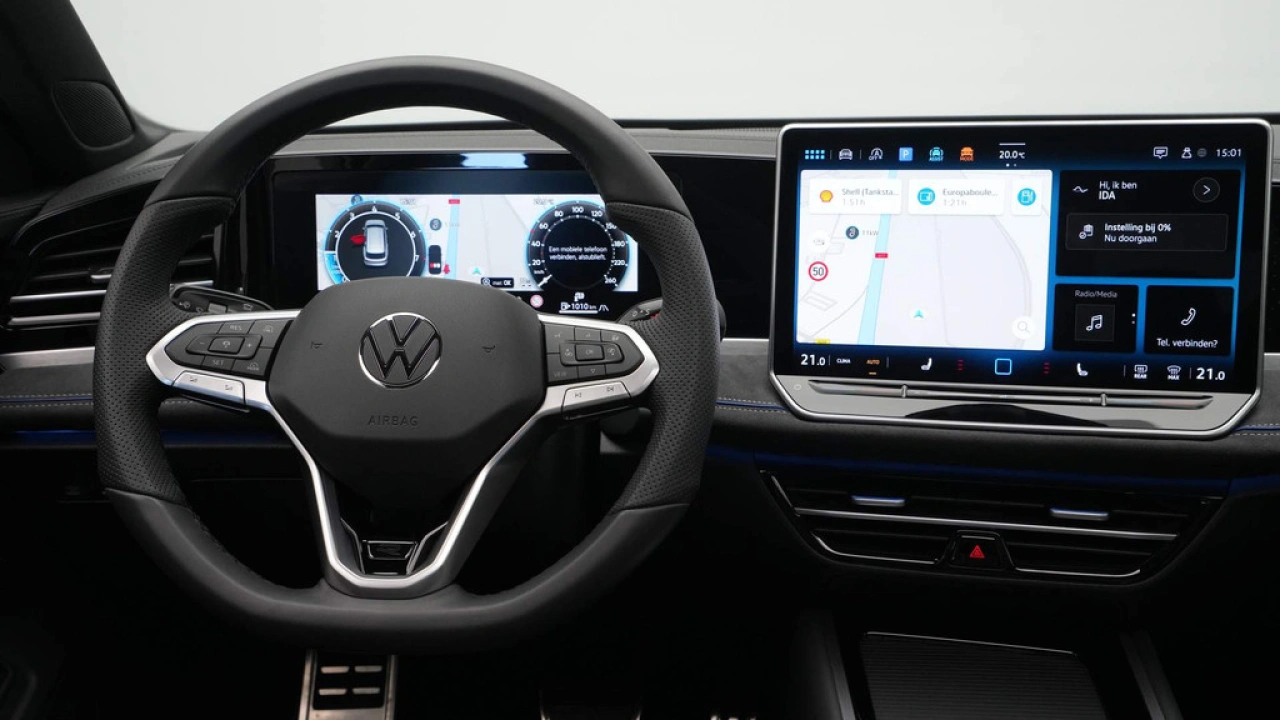 Volkswagen Passat Variant 1.5 eTSI 150pk DSG R Line BlackStyle