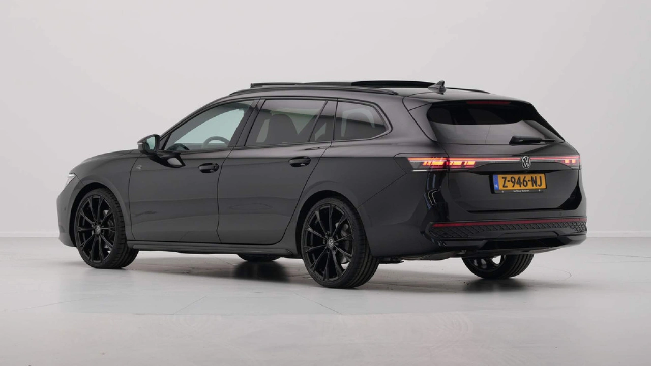 Volkswagen Passat Variant 1.5 eTSI 150pk DSG R Line BlackStyle