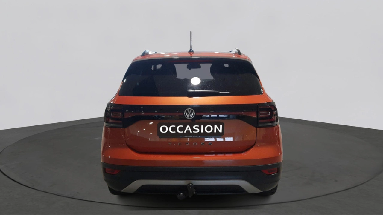 Volkswagen T-Cross 1.0 110pk TSI Life | Navi | LED verlichting | Camera | Trekhaak