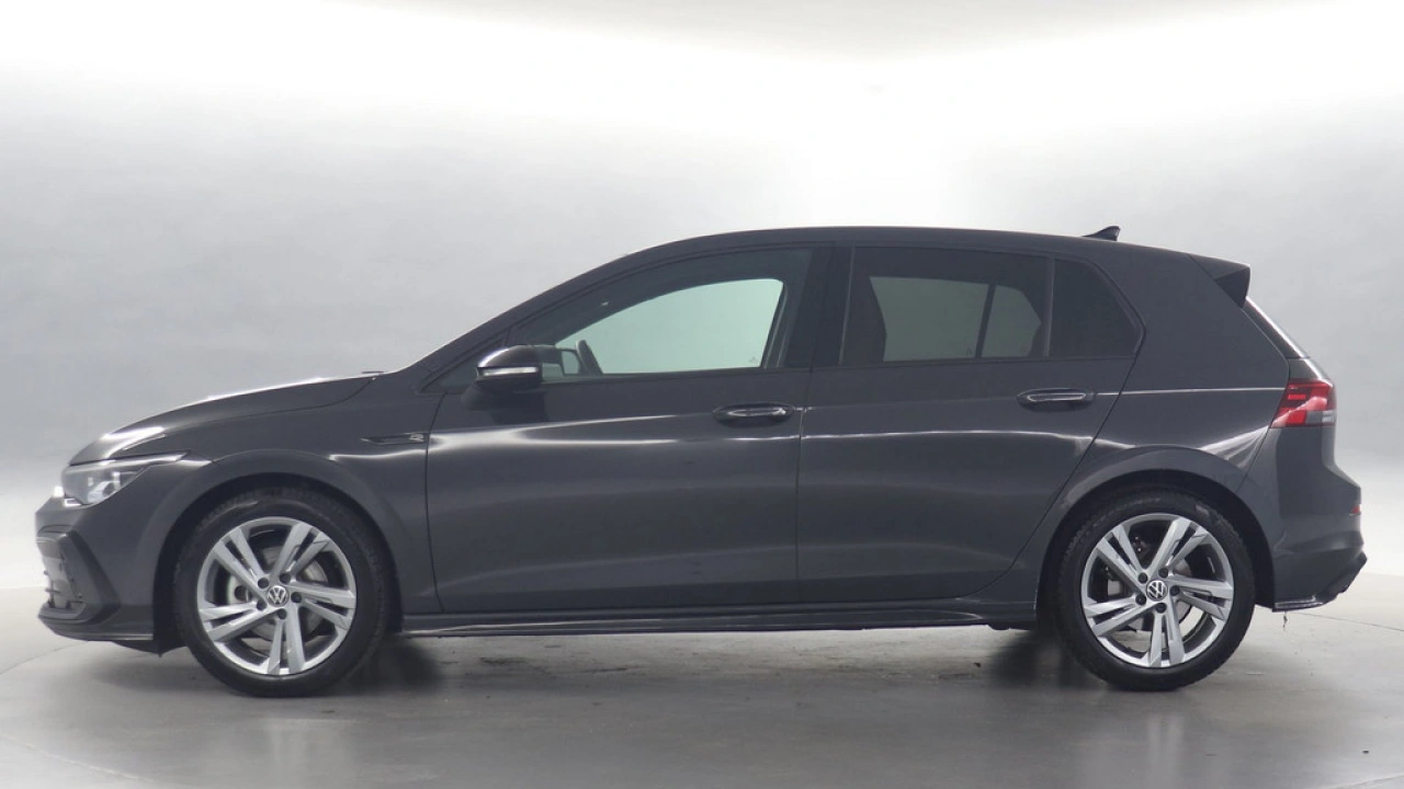 Volkswagen Golf 1.5 eTSI R-Line Black Style