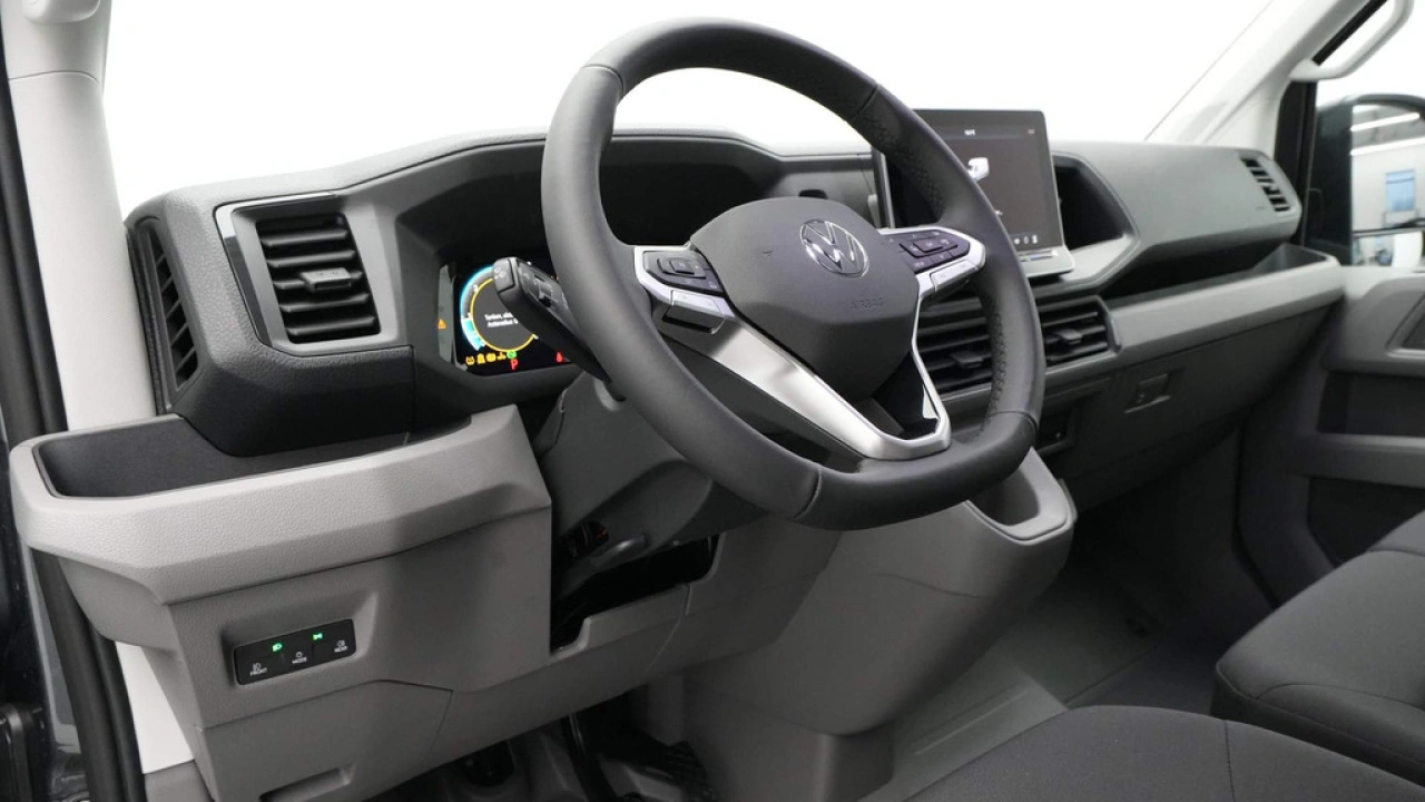 VW Bedrijfswagens Crafter 2.0 TDI 103kW 140PK GVW 3.5T L3H3 Exclusive AUT